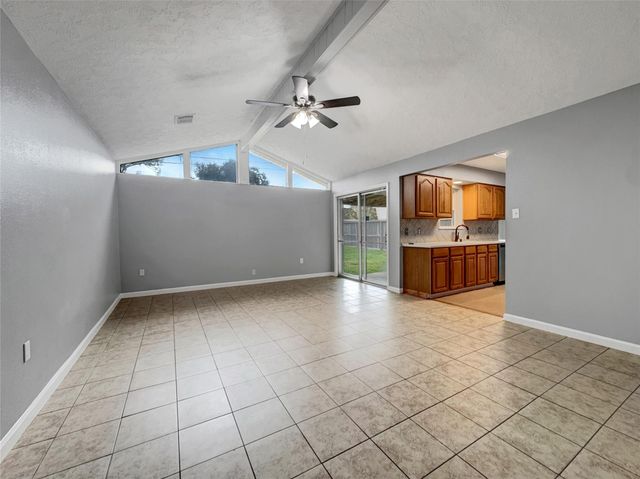 2103 Williamsburg Court N, League City, TX 77573