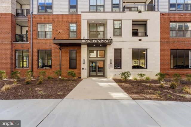102 SAINT IVES PL, Oxon Hill, MD 20745
