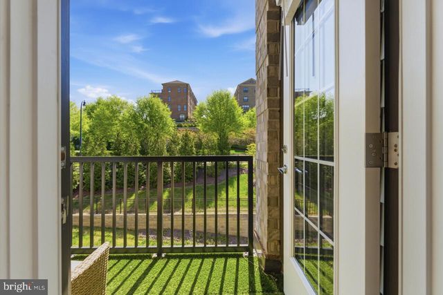 102 SAINT IVES PL, Oxon Hill, MD 20745