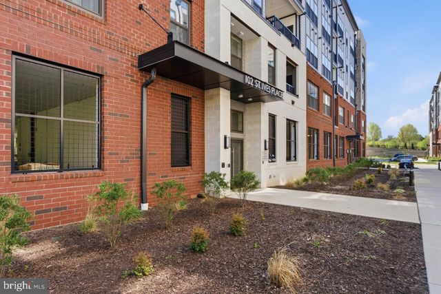 102 SAINT IVES PL, Oxon Hill, MD 20745