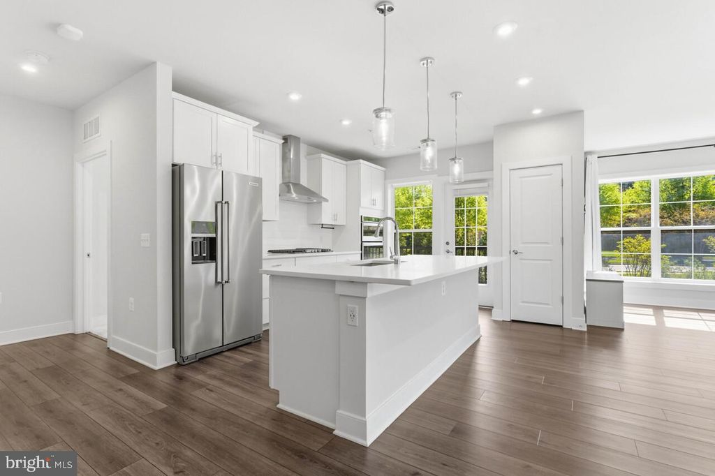 102 SAINT IVES PL, Oxon Hill, MD 20745