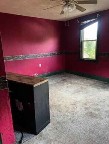786 Kennedy St, New Eagle, PA 15063