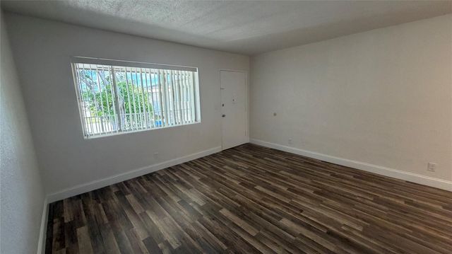 344 SE 11th Ave 15, Pompano Beach, FL 33060