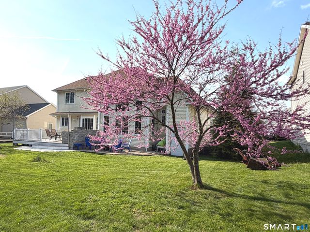 35 Emerald Pines Road, Waterbury, CT 06704