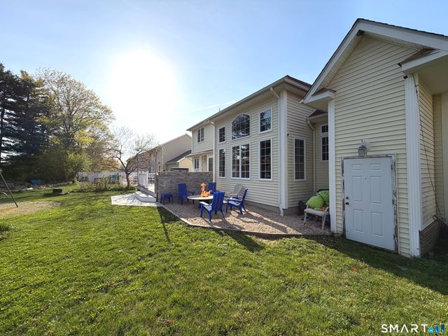 35 Emerald Pines Road, Waterbury, CT 06704