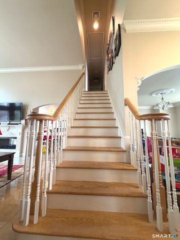 35 Emerald Pines Road, Waterbury, CT 06704