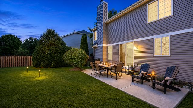 2 Providence Court, Cary, IL 60013