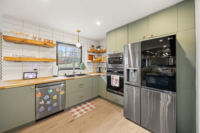 956 Winding Oak Trail, Lexington, KY 40511