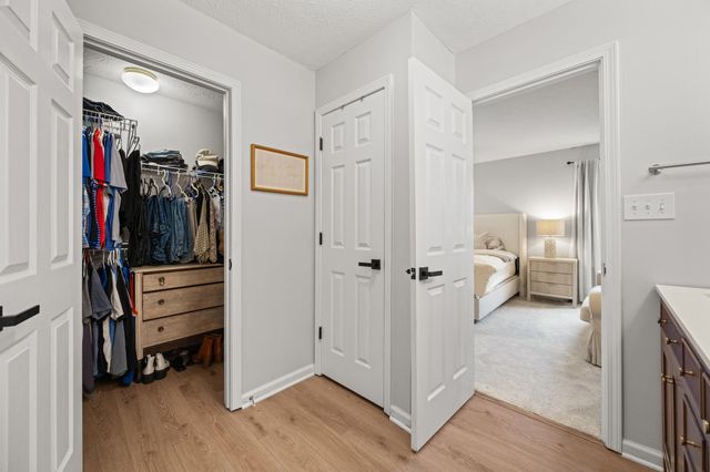 956 Winding Oak Trail, Lexington, KY 40511