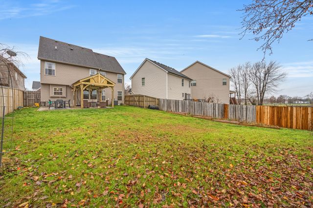 956 Winding Oak Trail, Lexington, KY 40511