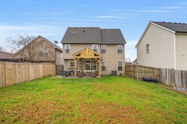 956 Winding Oak Trail, Lexington, KY 40511