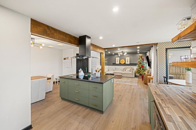 956 Winding Oak Trail, Lexington, KY 40511