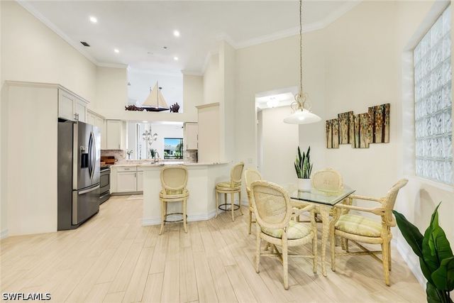 800 Breakaway LN 203, Naples, FL 34108
