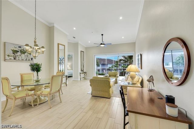 800 Breakaway LN 203, Naples, FL 34108
