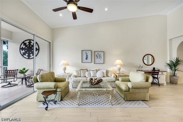 800 Breakaway LN 203, Naples, FL 34108
