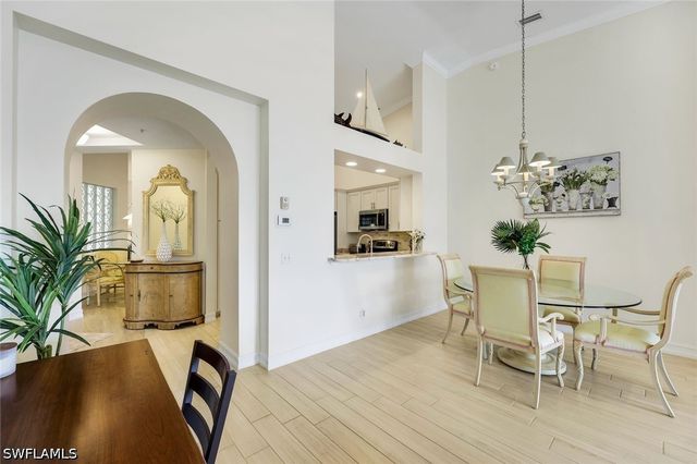 800 Breakaway LN 203, Naples, FL 34108