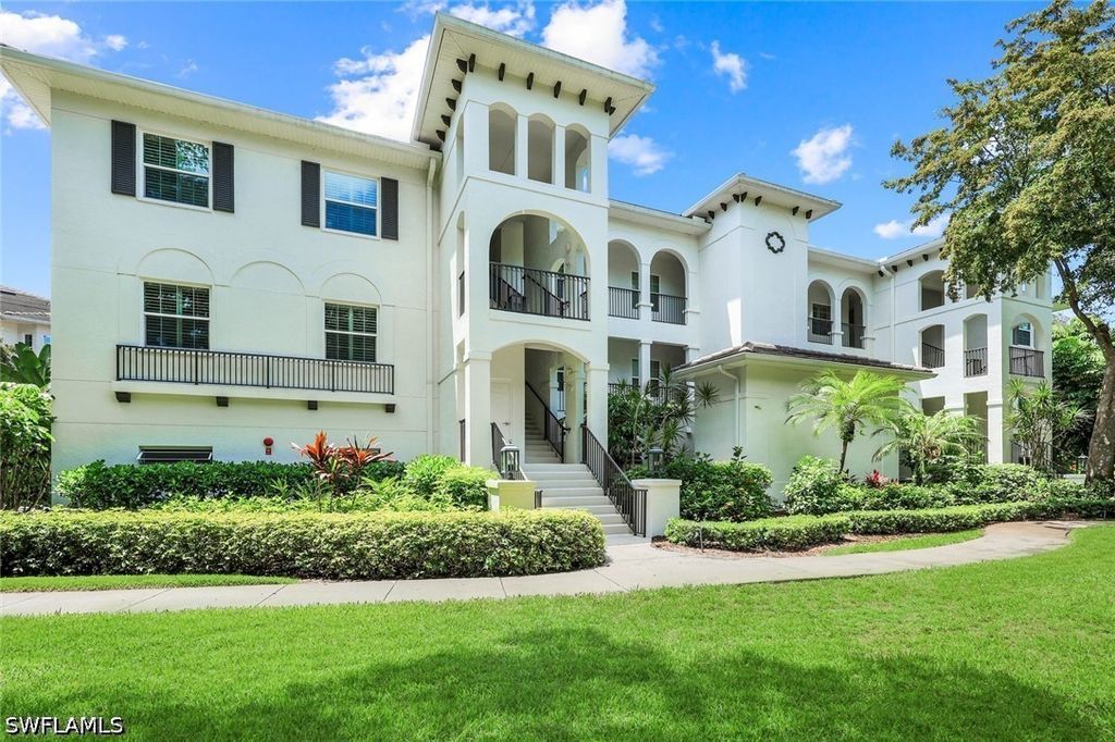 800 Breakaway LN 203, Naples, FL 34108