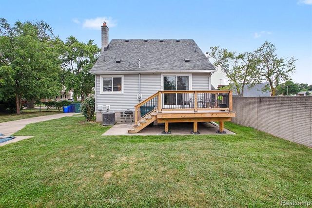 1926 Philomene Boulevard, Lincoln Park, MI 48146