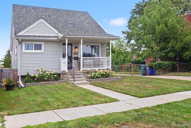 1926 Philomene Boulevard, Lincoln Park, MI 48146