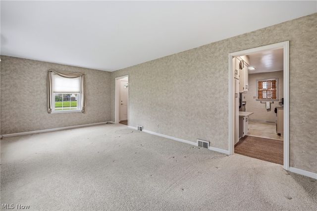 664 Perkinswood Boulevard NE, Warren, OH 44483