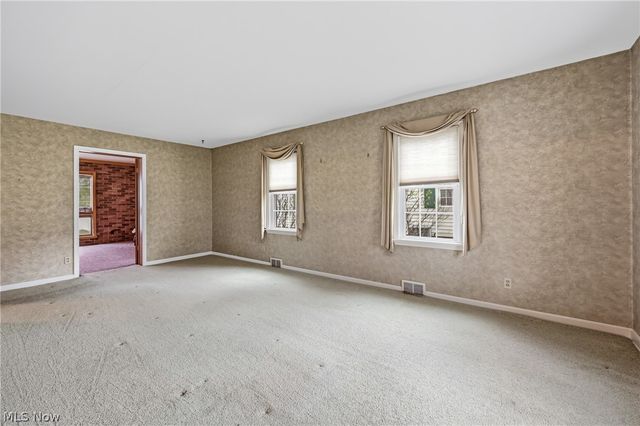 664 Perkinswood Boulevard NE, Warren, OH 44483