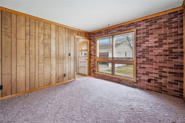 664 Perkinswood Boulevard NE, Warren, OH 44483