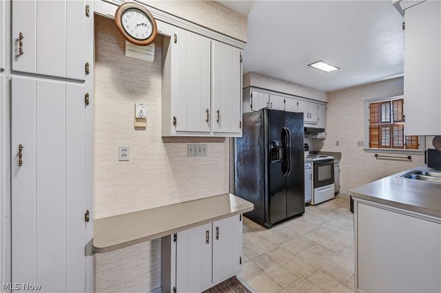 664 Perkinswood Boulevard NE, Warren, OH 44483