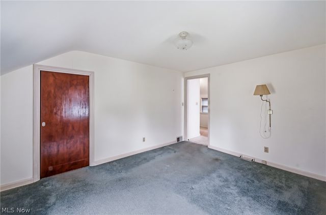 664 Perkinswood Boulevard NE, Warren, OH 44483