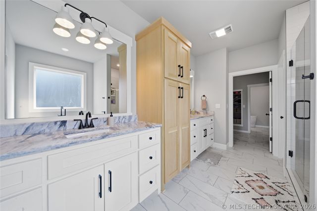 15 W 166th Place S, Glenpool, OK 74033