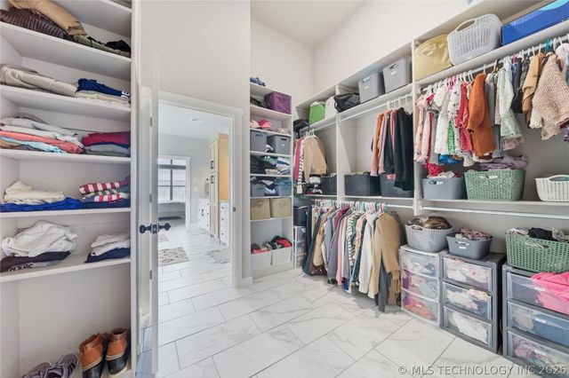 15 W 166th Place S, Glenpool, OK 74033