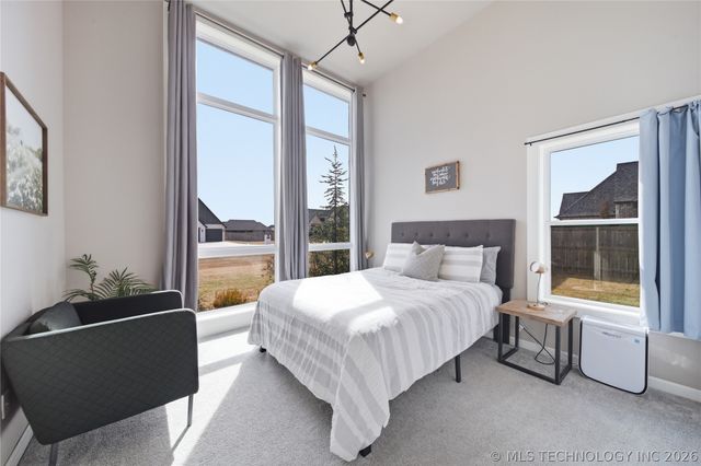 15 W 166th Place S, Glenpool, OK 74033