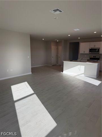 5293 Mulsanne WAY, Fort Myers, FL 33905