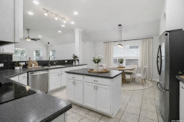 14618 Triple Crown, San Antonio, TX 78248