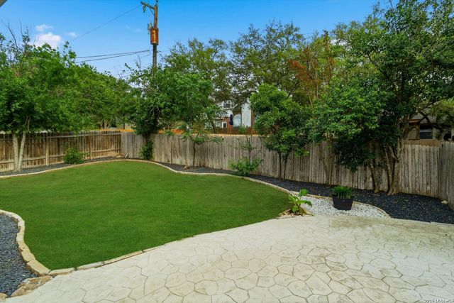 14618 Triple Crown, San Antonio, TX 78248