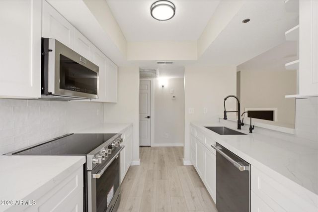 7510 E THOMAS Road 129, Scottsdale, AZ 85251