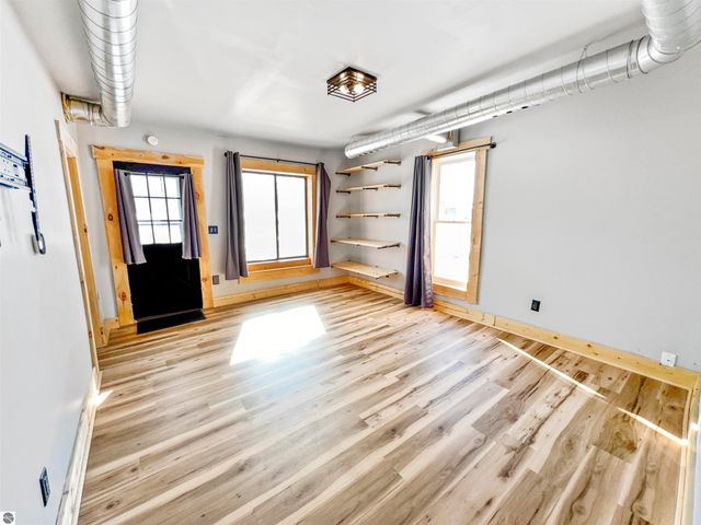 544 W Upton Avenue, Reed City, MI 49307