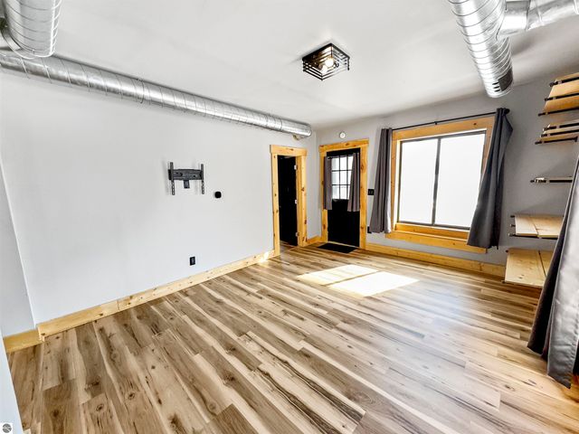 544 W Upton Avenue, Reed City, MI 49307