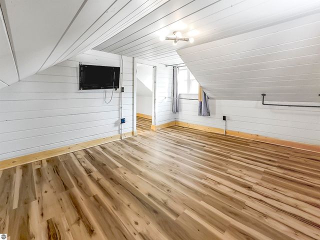 544 W Upton Avenue, Reed City, MI 49307