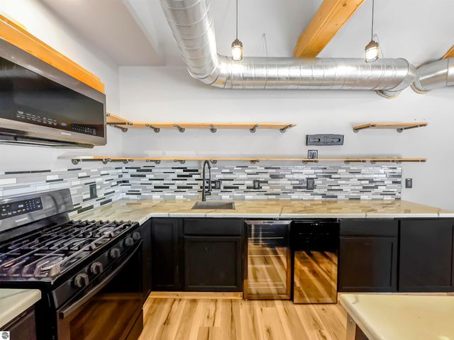 544 W Upton Avenue, Reed City, MI 49307