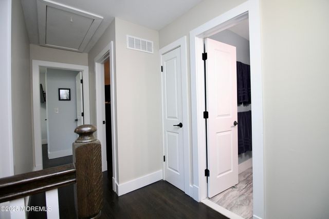 1 Kings Mountain Road, Freehold, NJ 07728