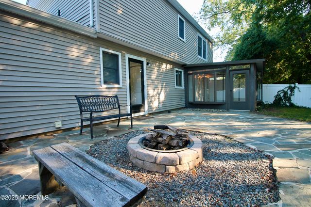 1 Kings Mountain Road, Freehold, NJ 07728
