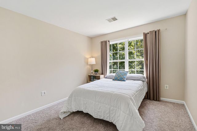 7727 ROSEBERRY FARM DR, Manassas, VA 20111