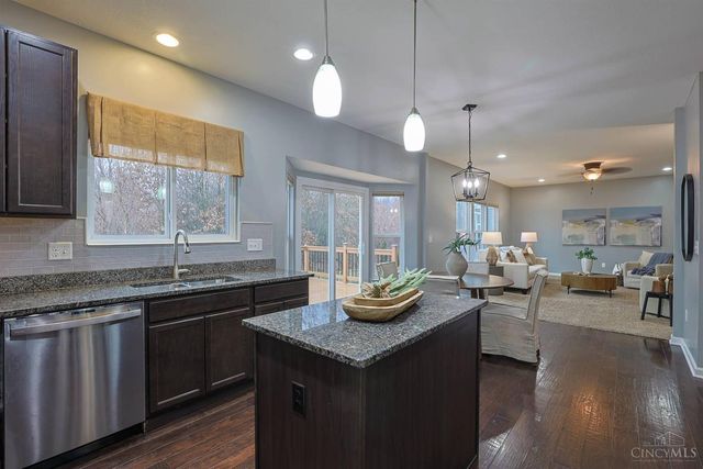 1123 Carrington Place, Hamilton Twp, OH 45039