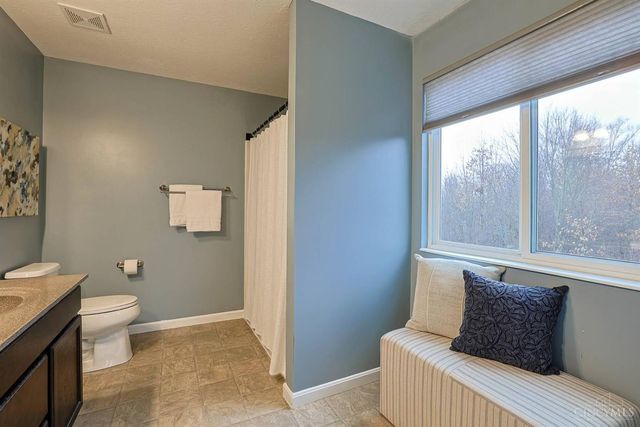 1123 Carrington Place, Hamilton Twp, OH 45039