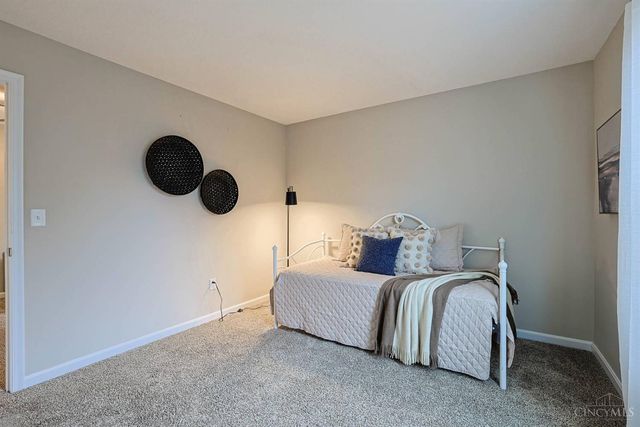 1123 Carrington Place, Hamilton Twp, OH 45039