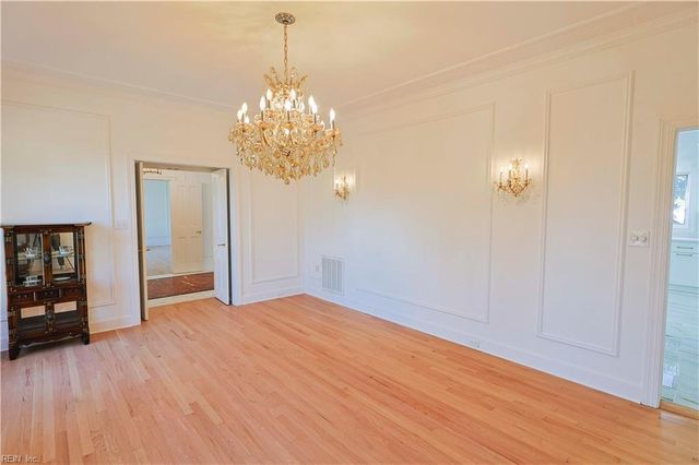 4 Cedar Point DR, Hampton, VA 23669