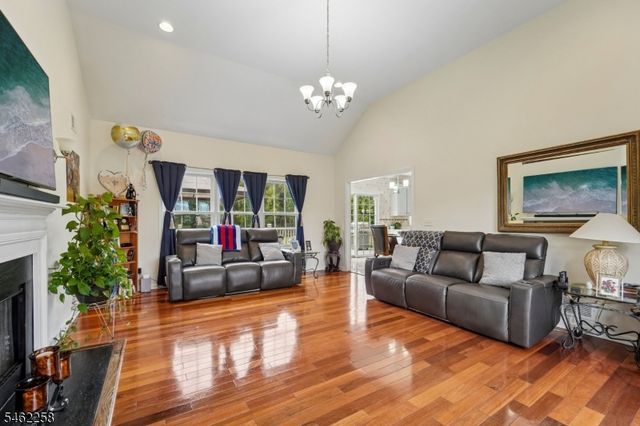 16 Ponderosa Trl, Sparta Twp., NJ 07871