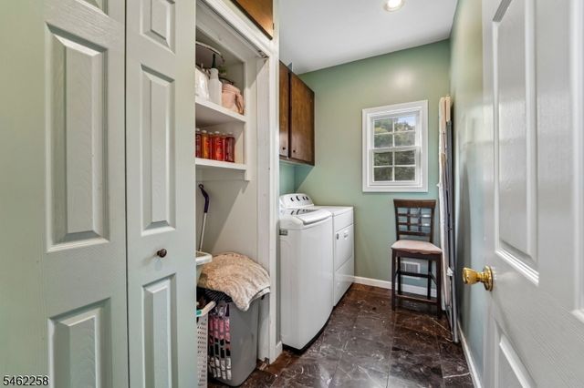 16 Ponderosa Trl, Sparta Twp., NJ 07871