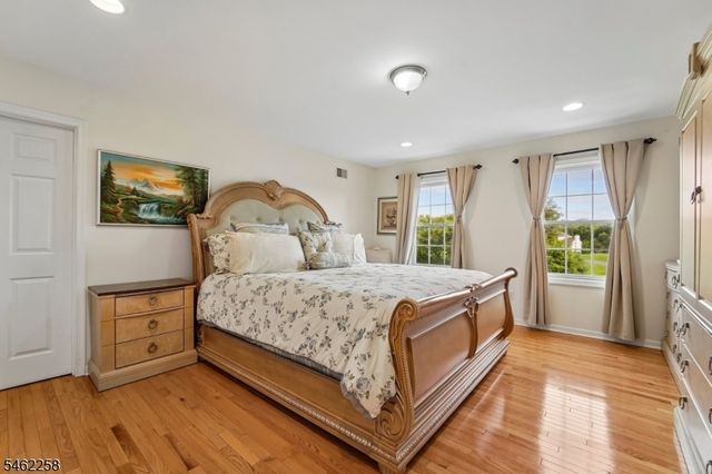 16 Ponderosa Trl, Sparta Twp., NJ 07871