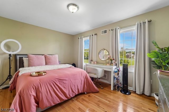 16 Ponderosa Trl, Sparta Twp., NJ 07871